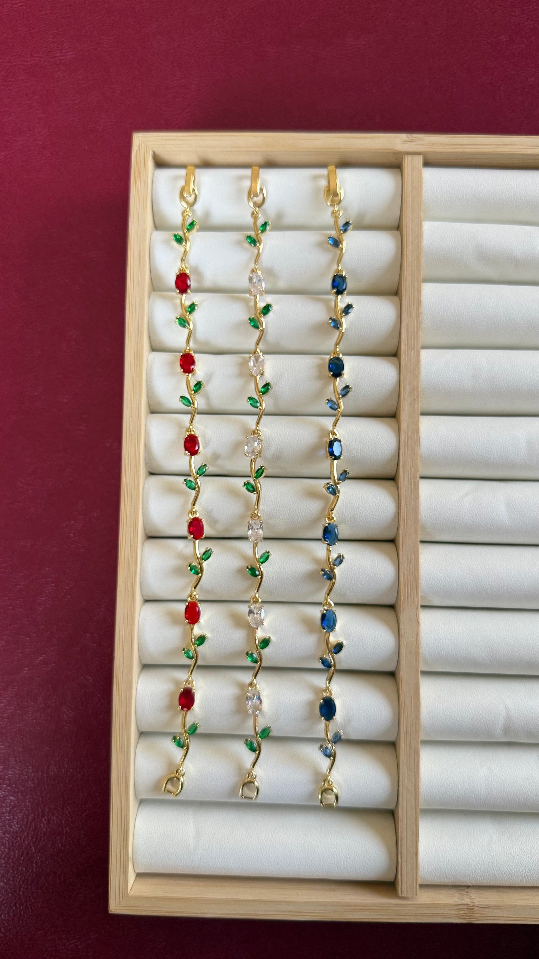 Tulip bracelet
