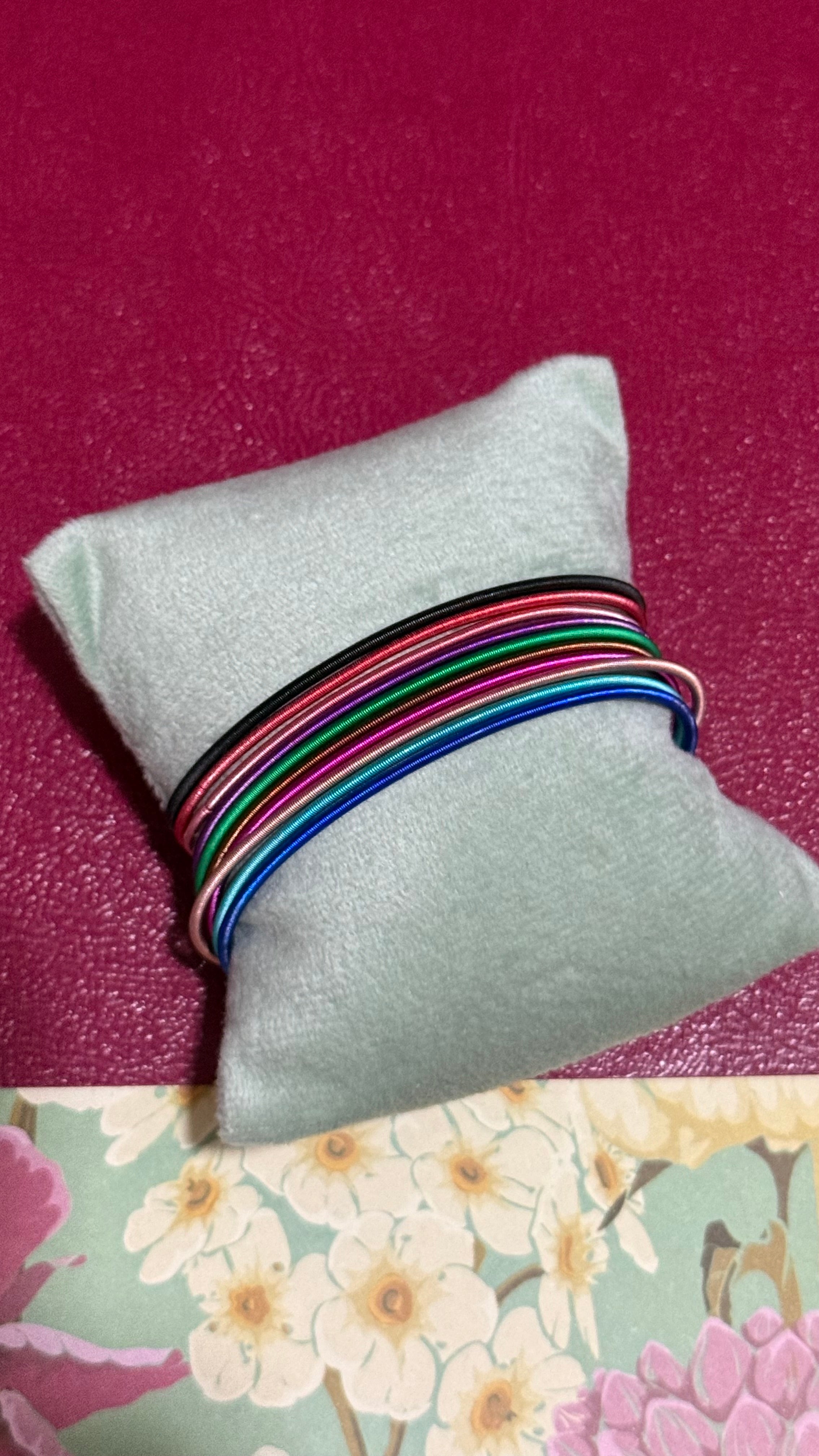 Colorful elastic bracelet