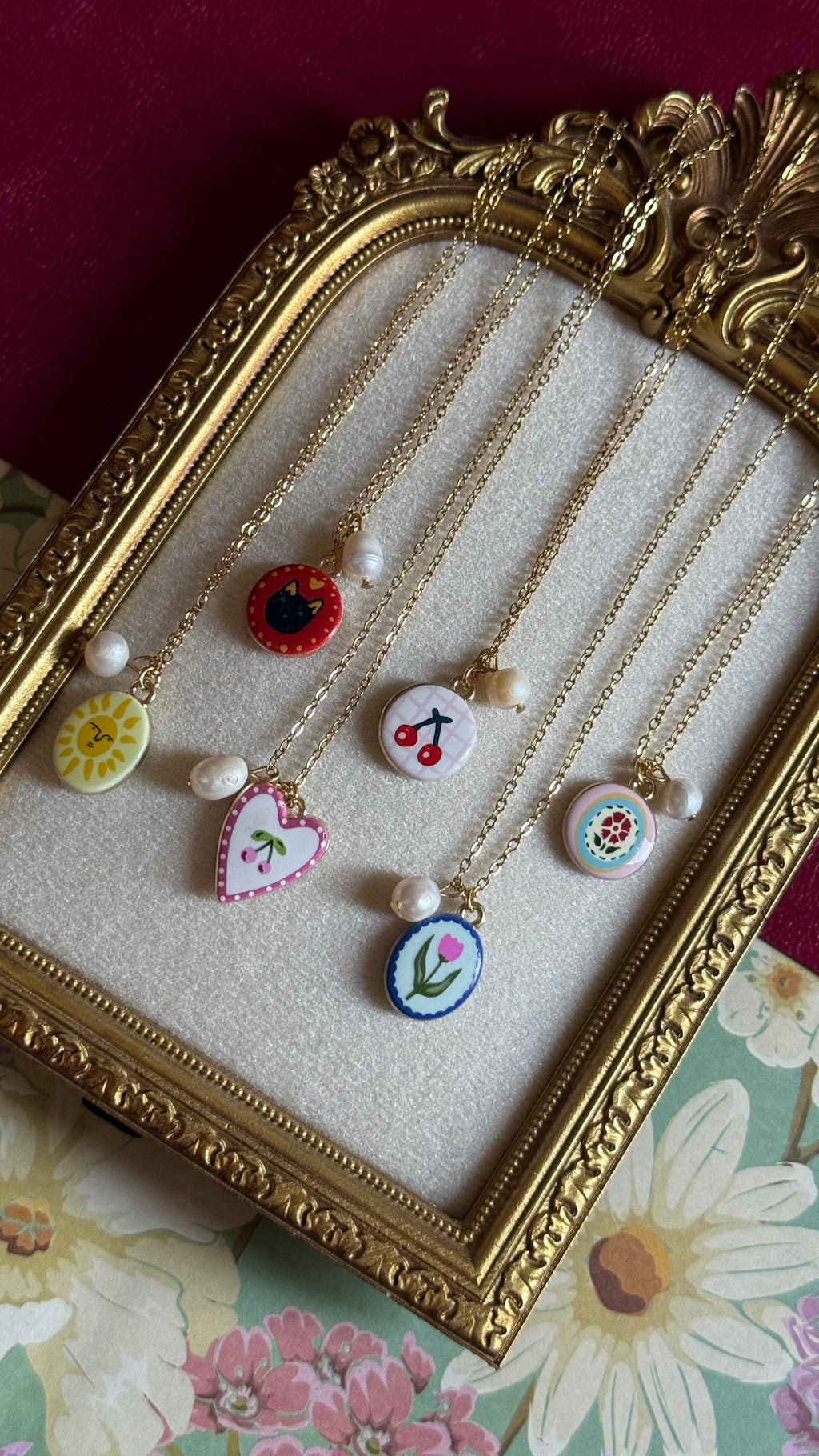 Catch their eye chain