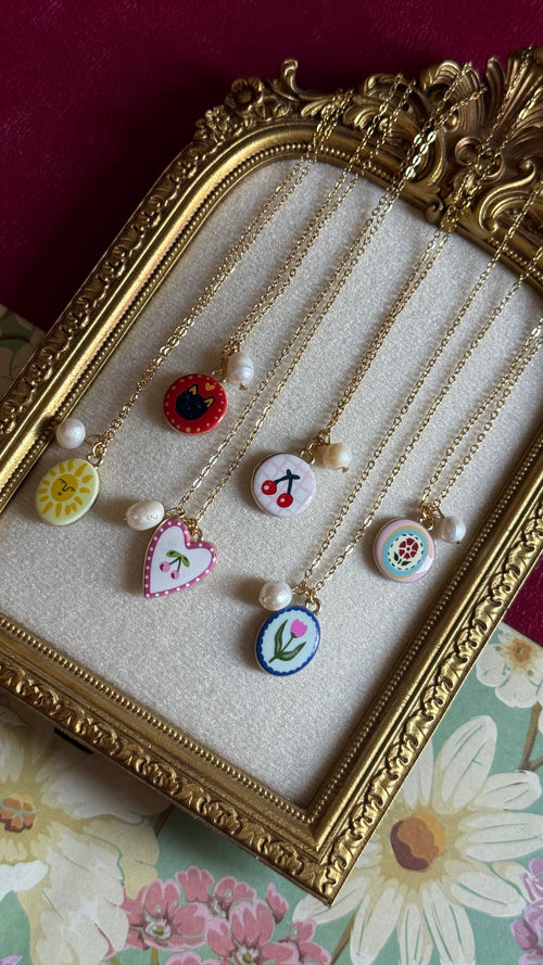 Catch their eye chain