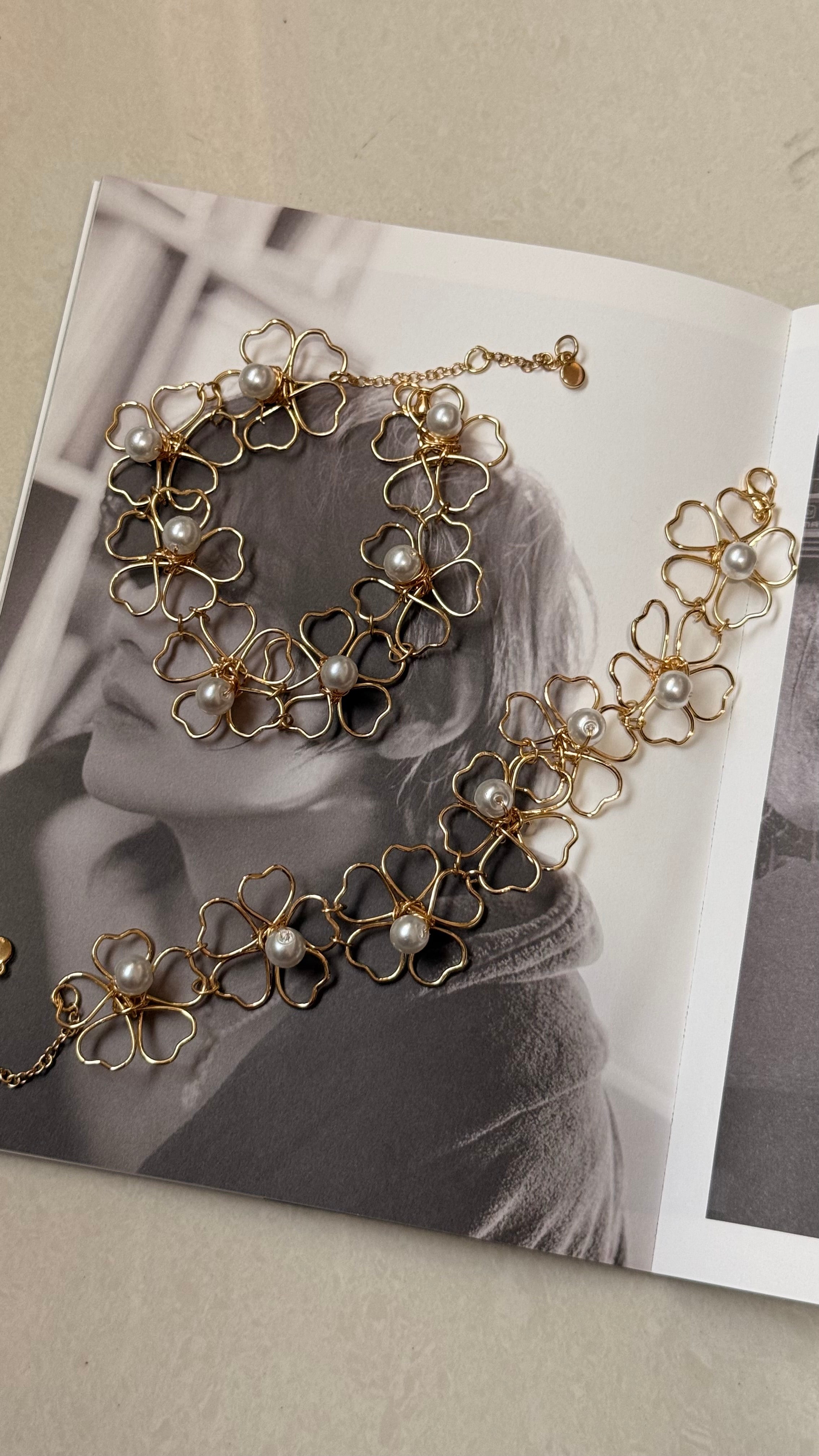 Flower bracelet