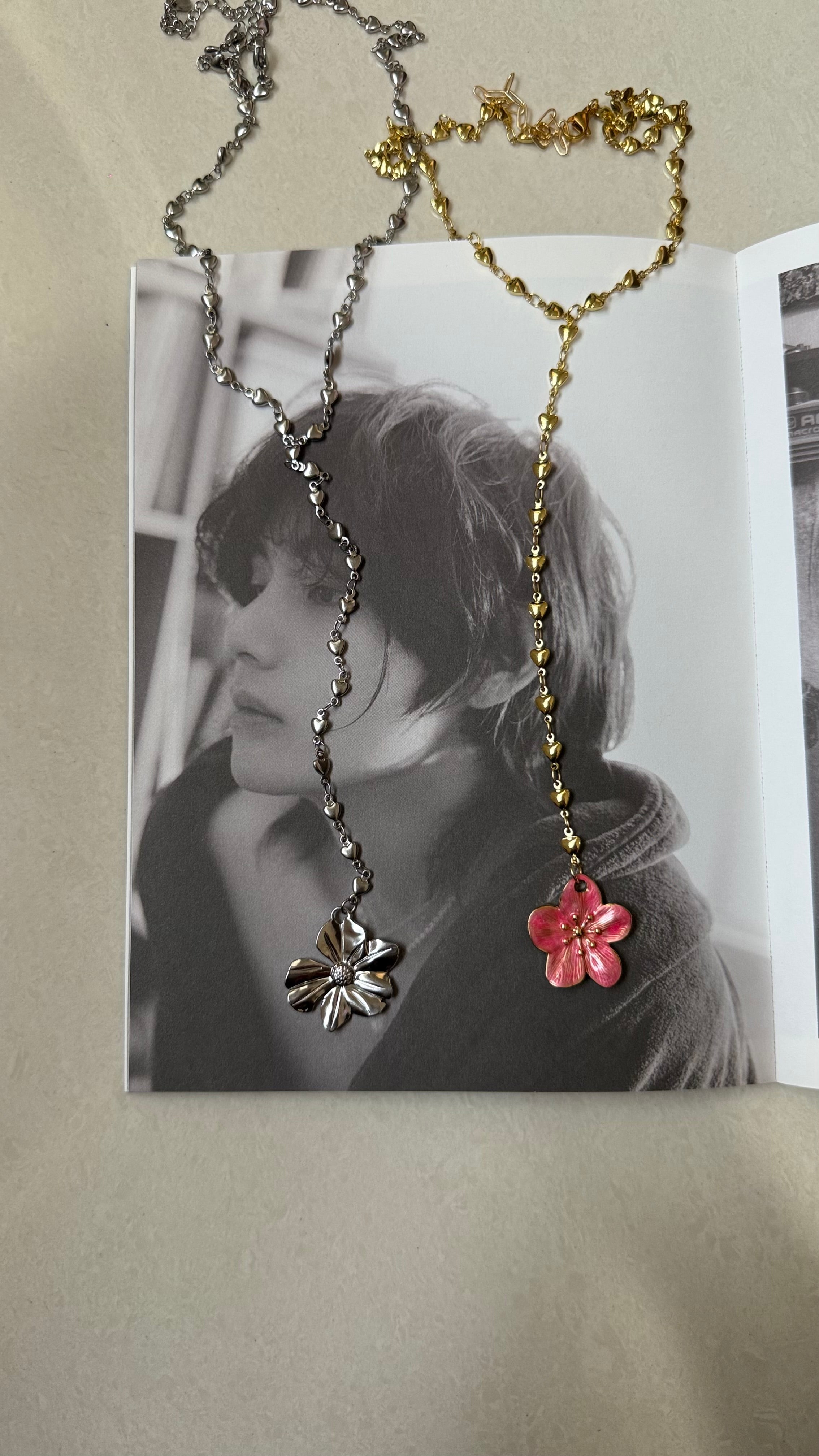 Phool lariat