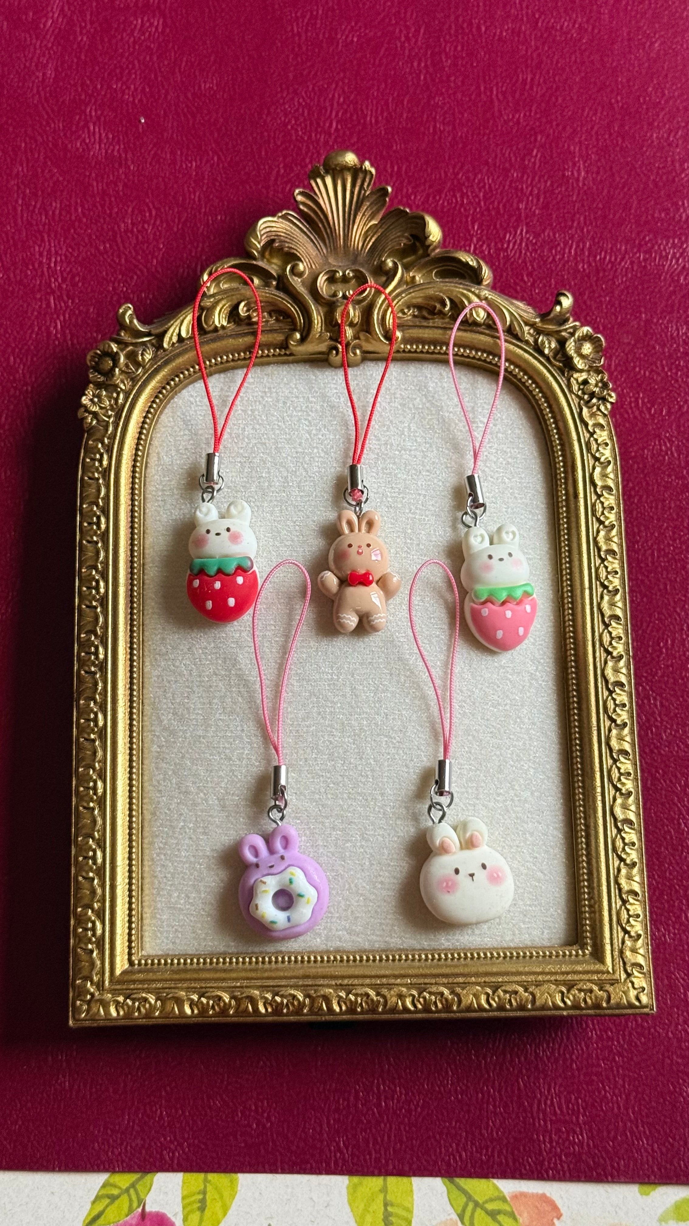 Cute figure phonecharms