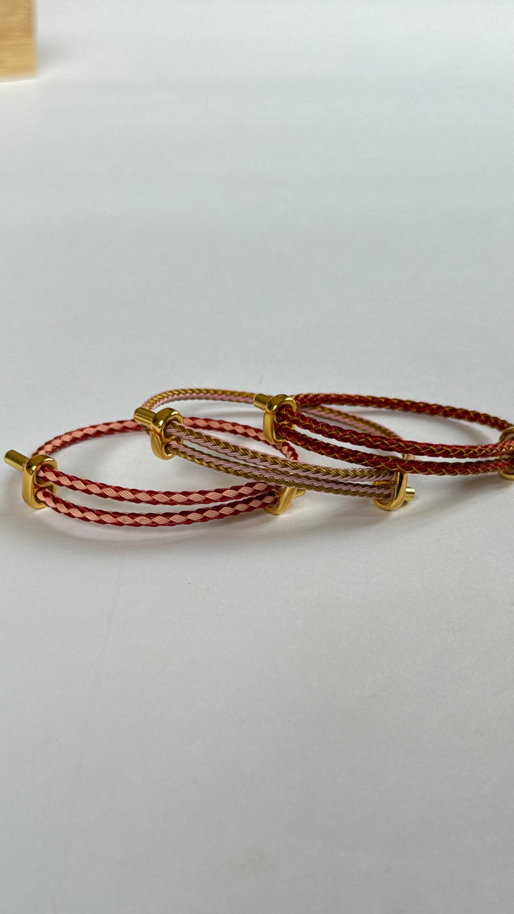 Fannah bracelet (pink & red)