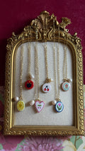 Catch their eye chain