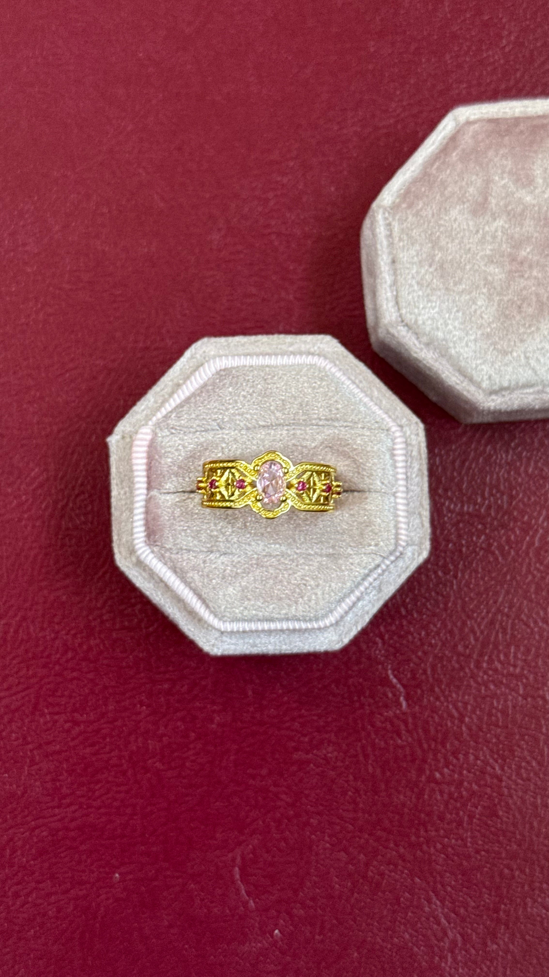 Royal princess cuff