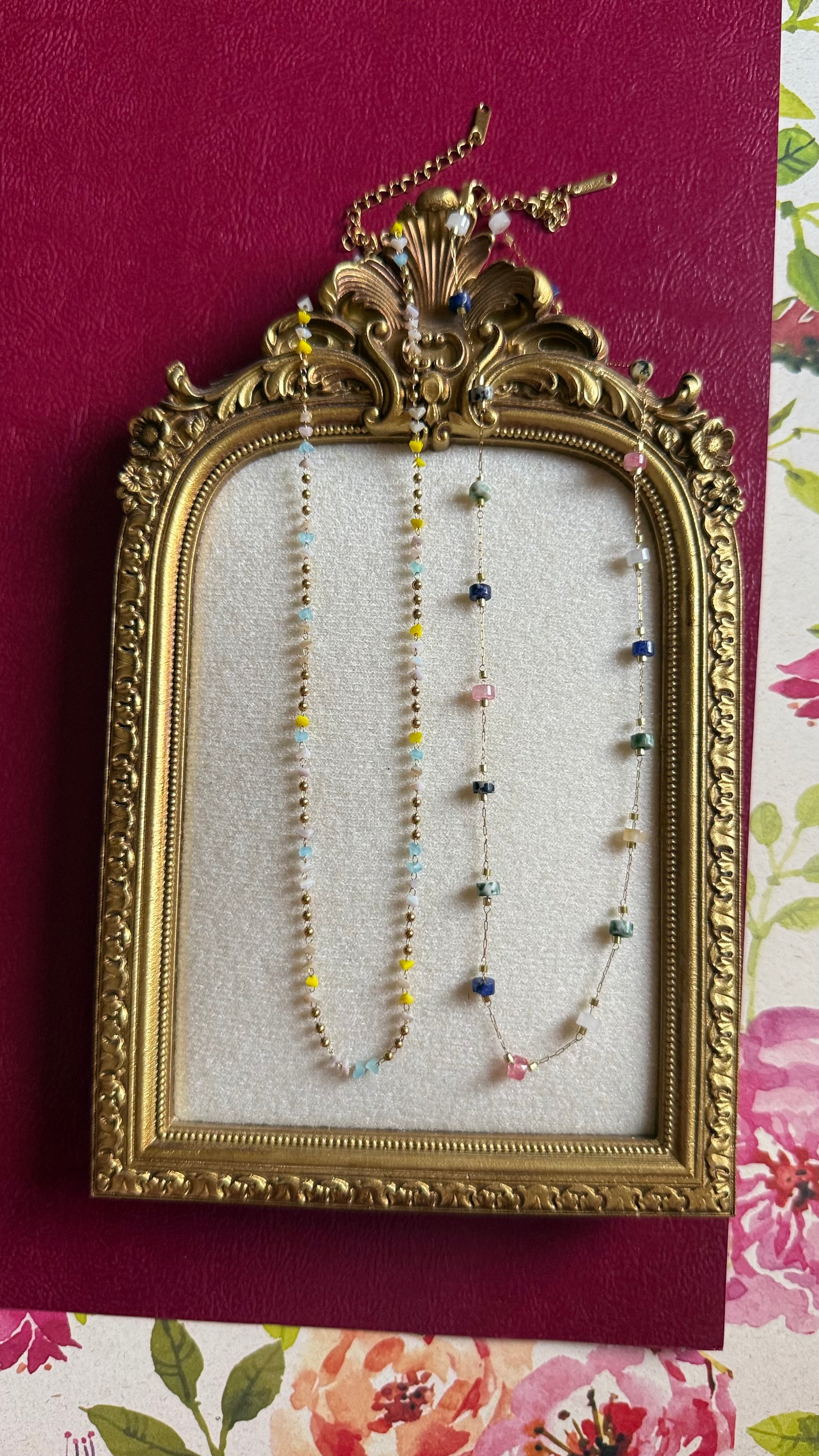Laid chains