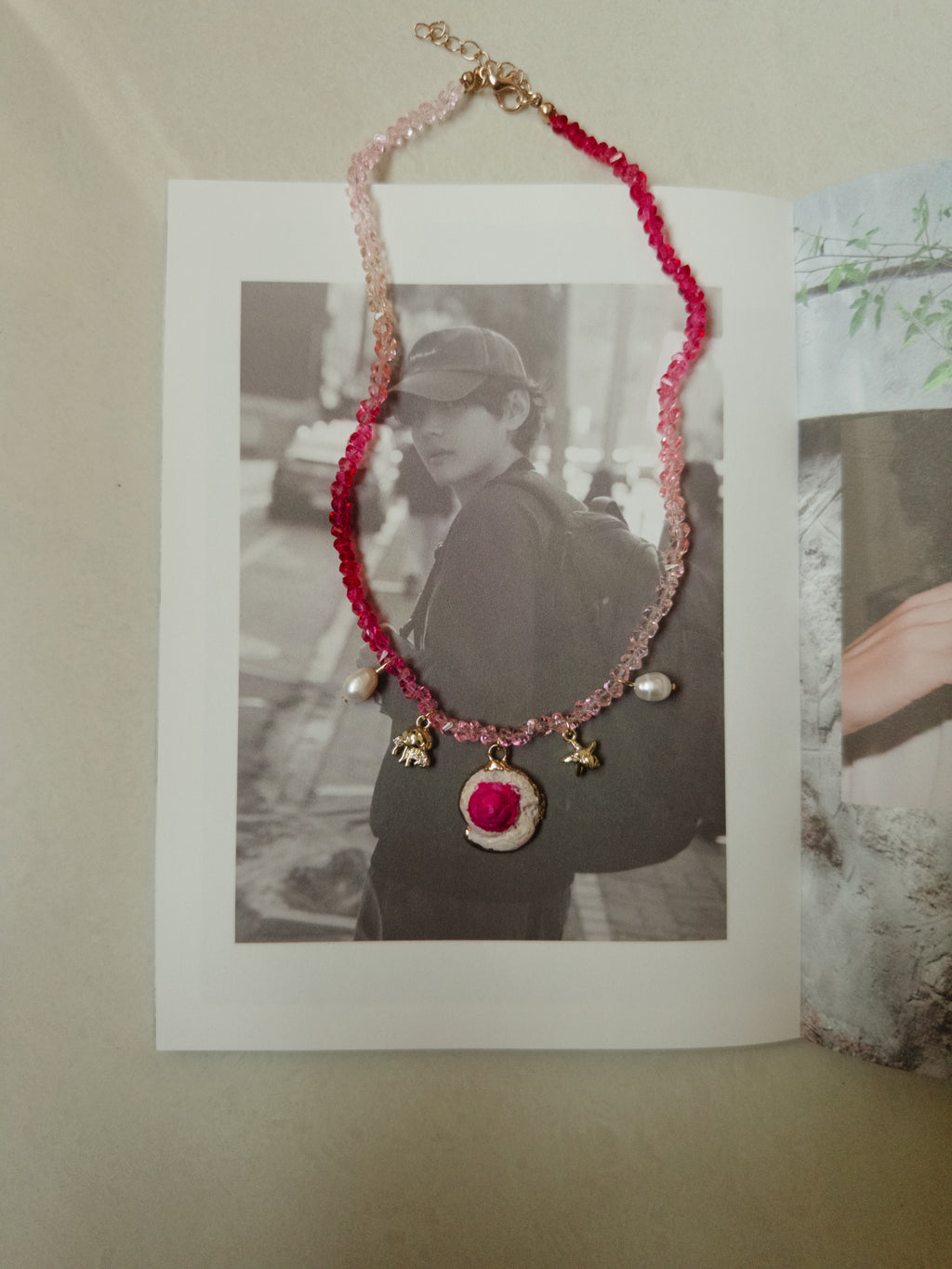 In love w pink chain