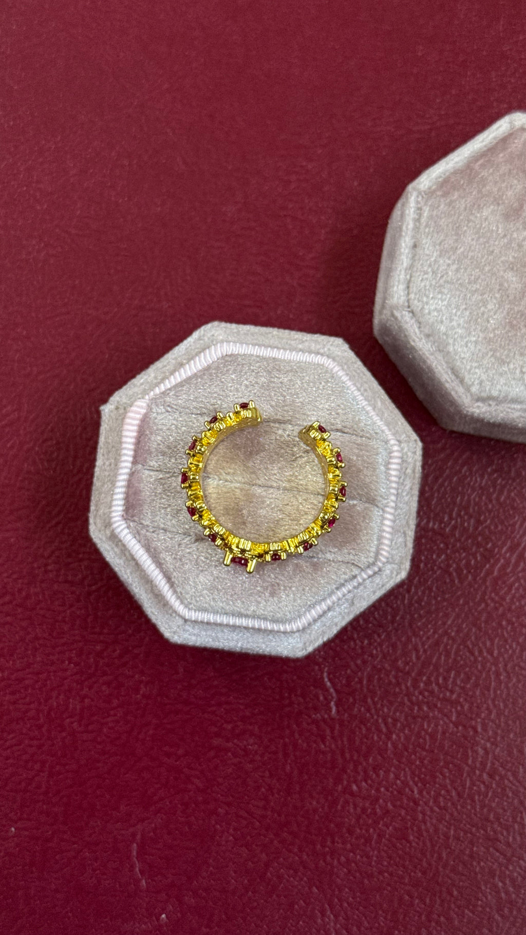 Royal cuff