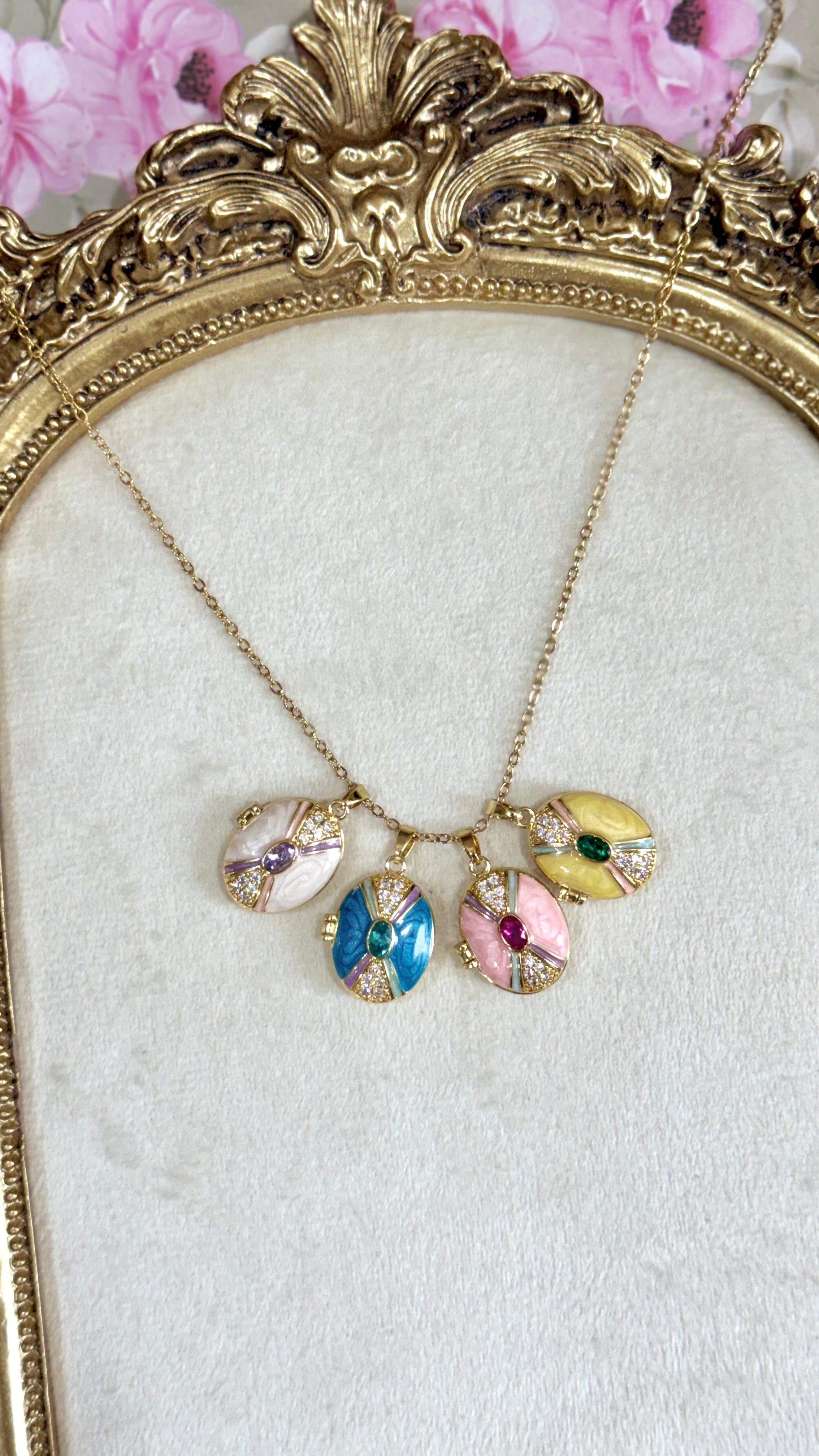 Vintage Memory locket