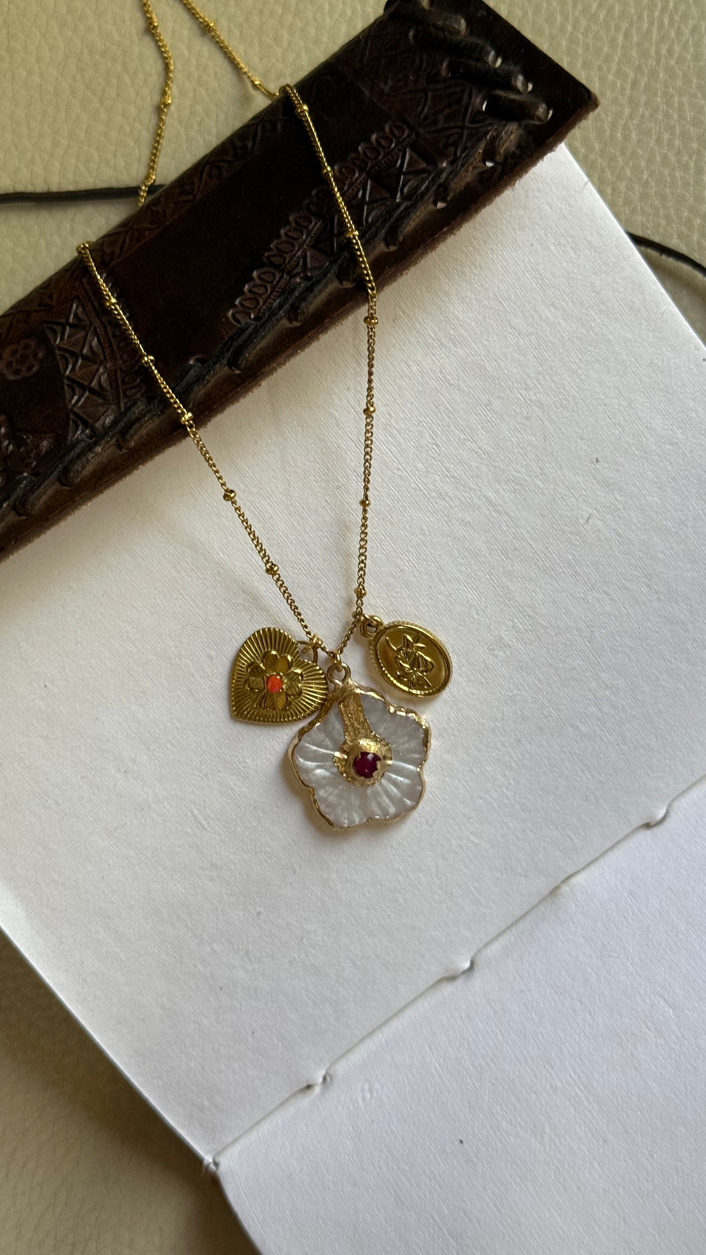 Flower chain