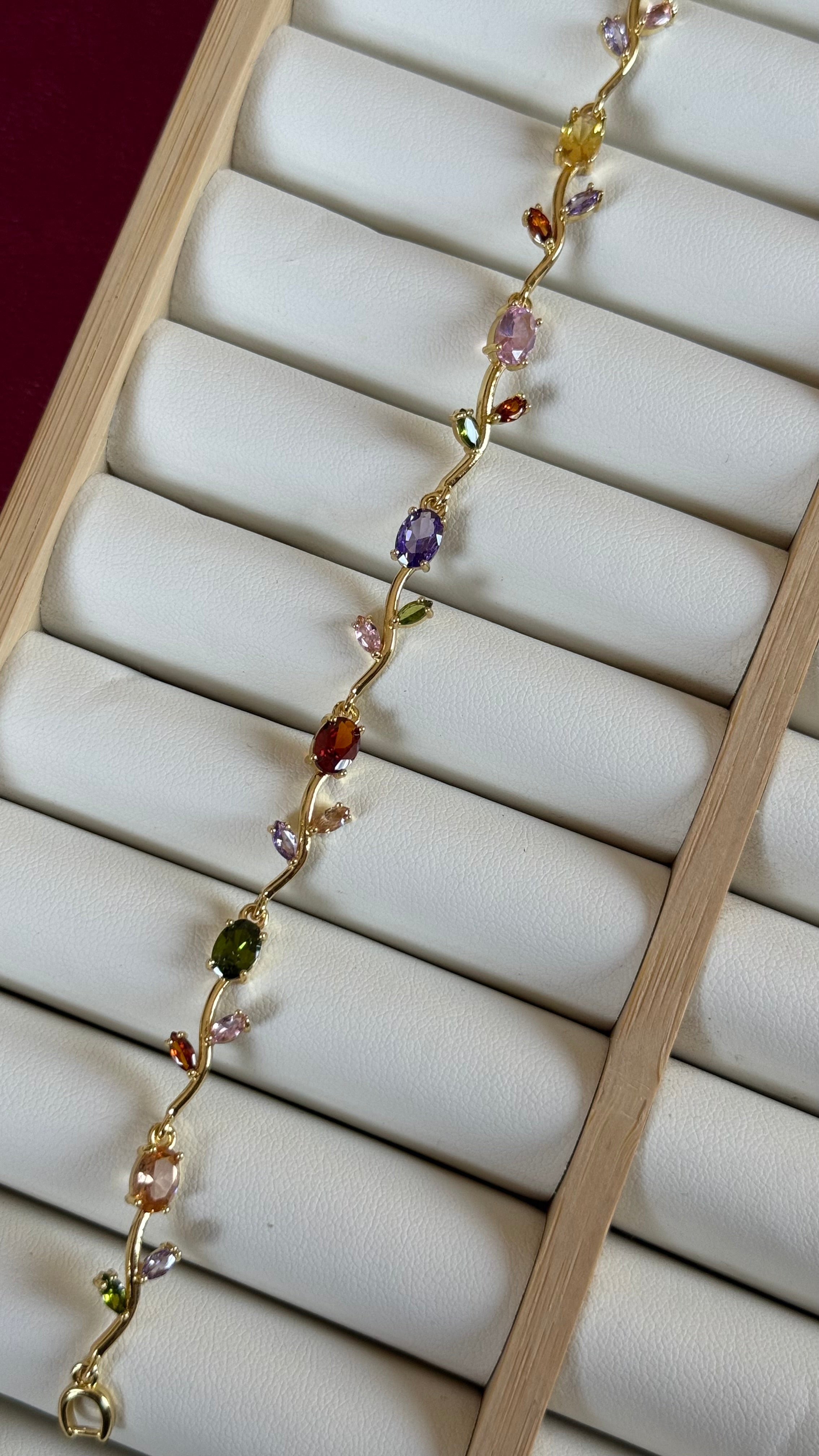 Multicolor tulip bracelet