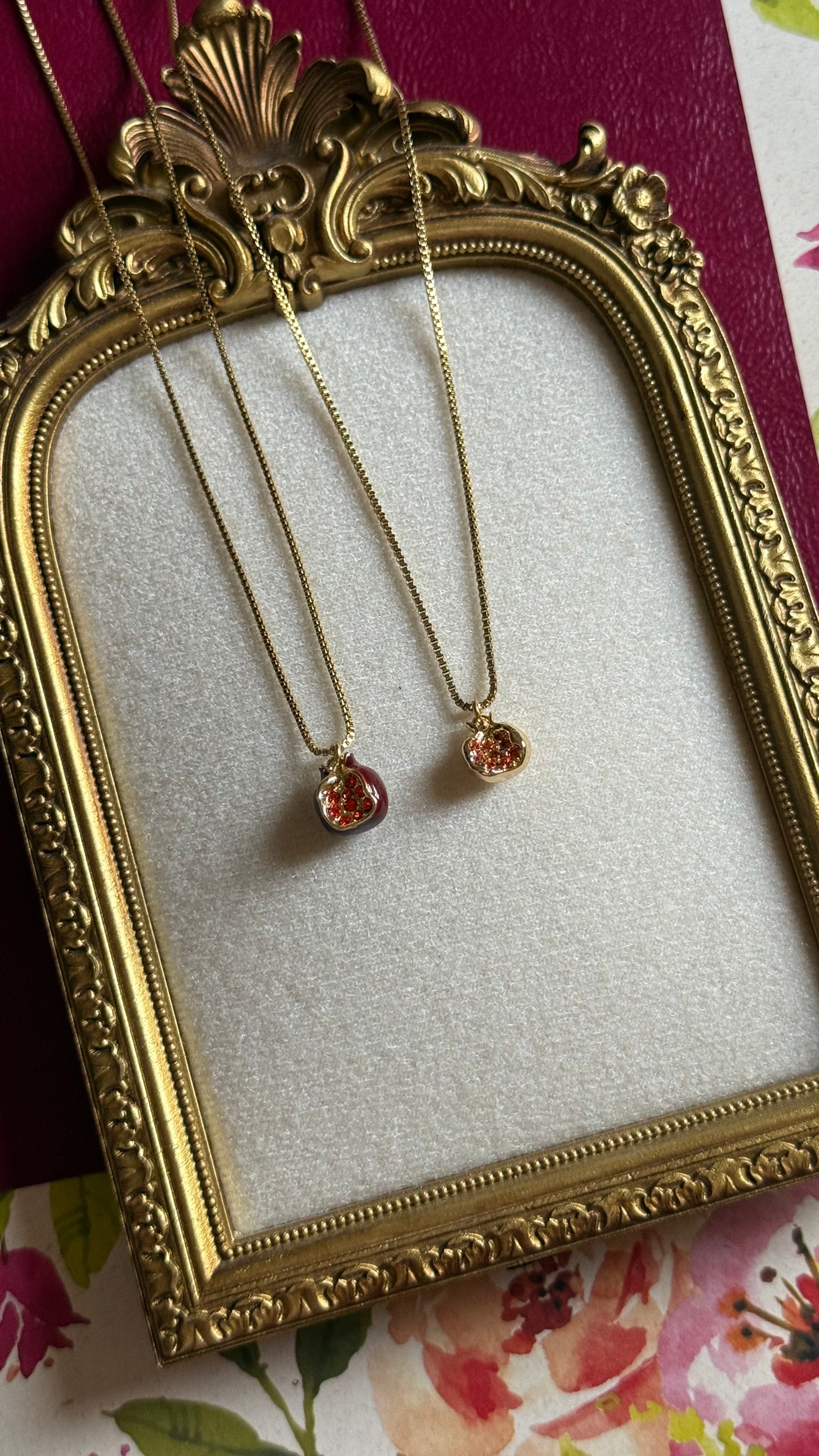 Anaar necklace