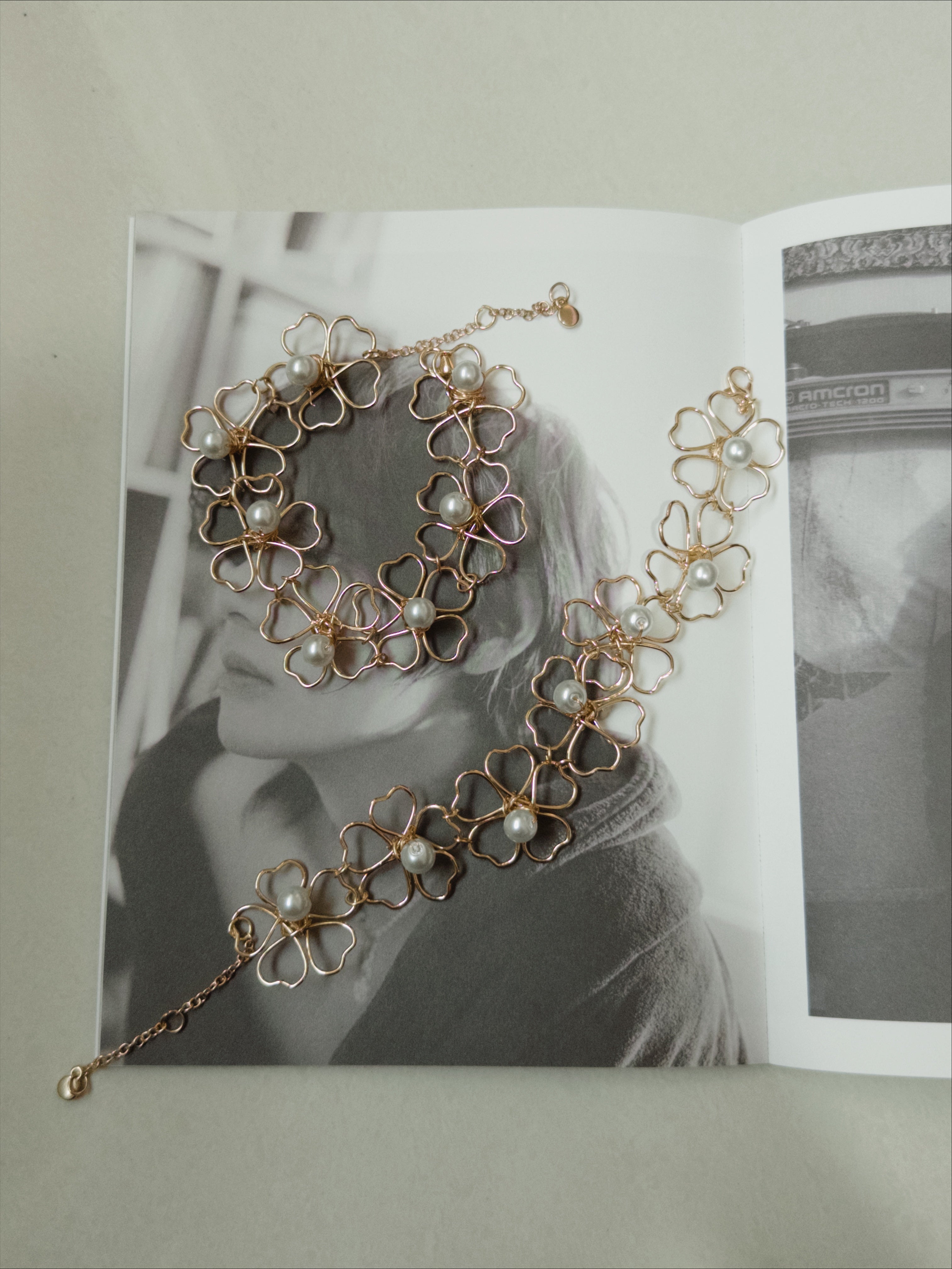Flower bracelet