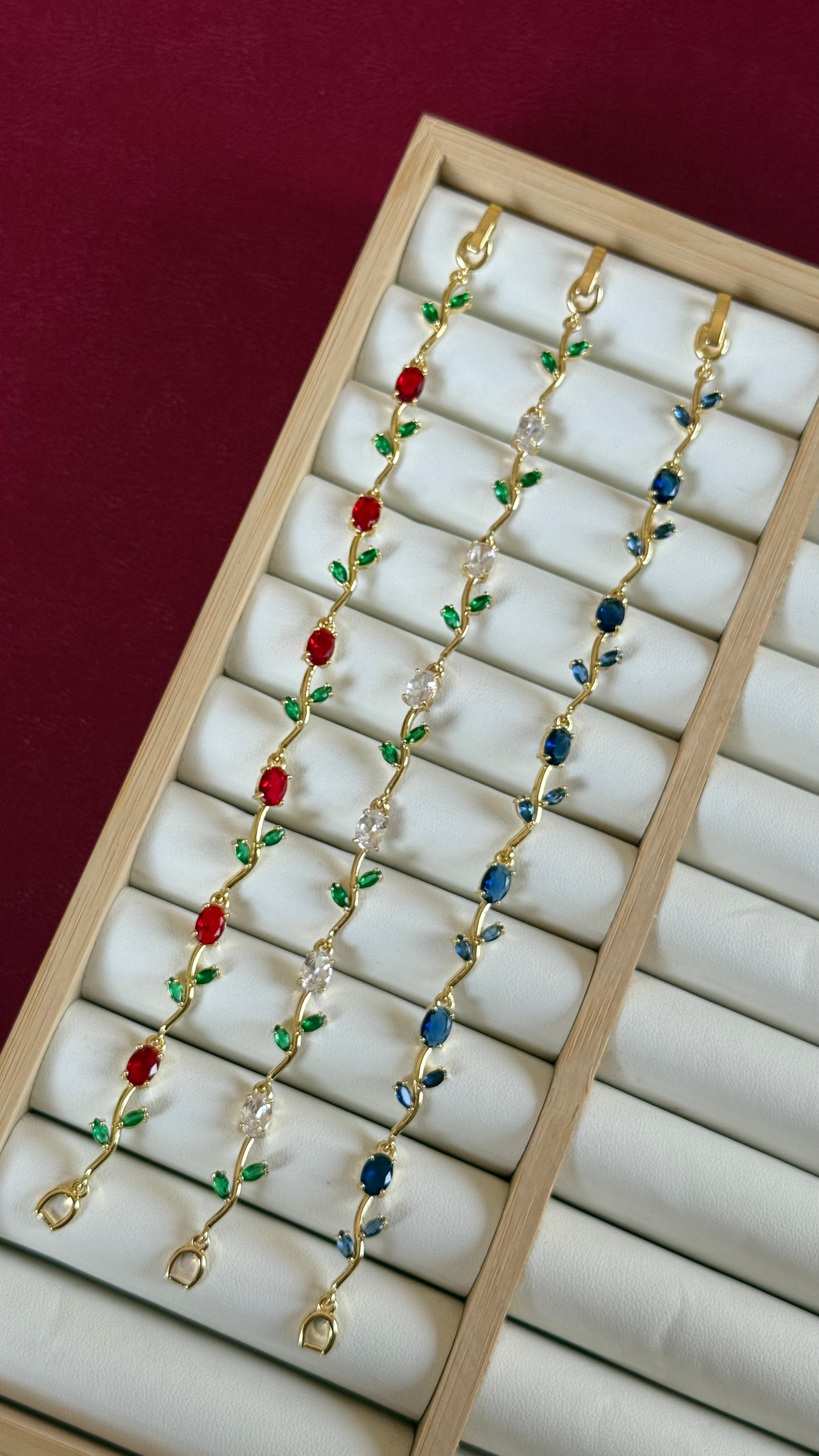 Tulip bracelet