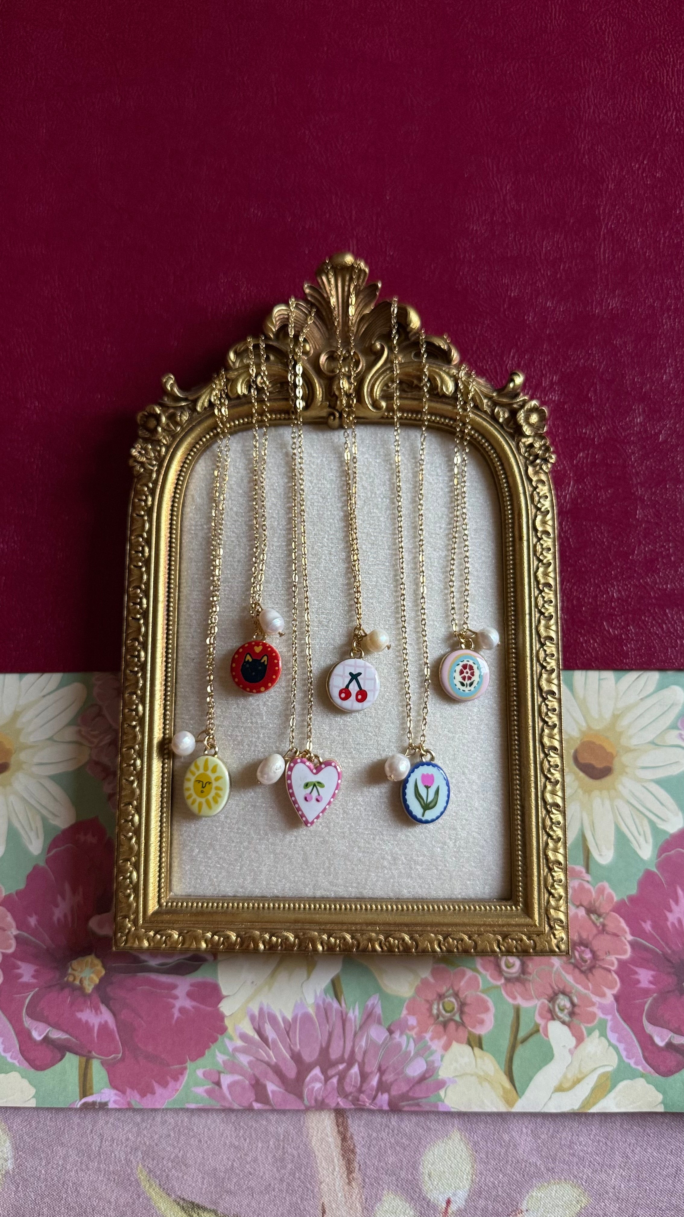Catch their eye chain