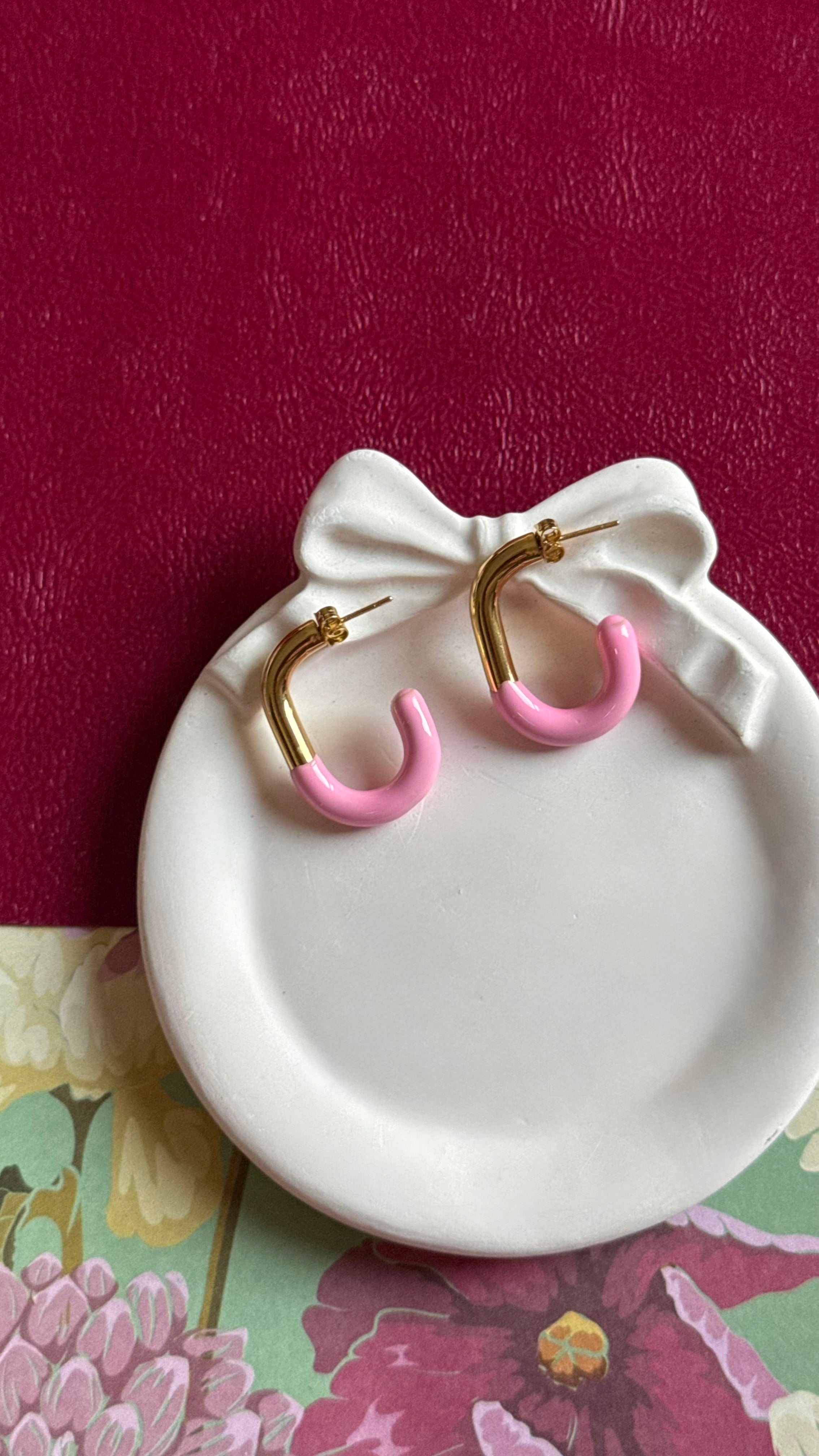 Toggle earring