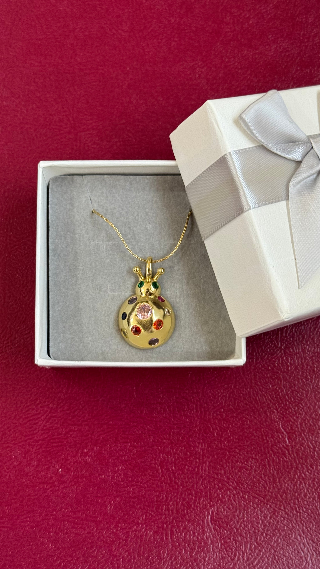Queen lady bug chain
