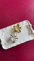 Flower claw clip