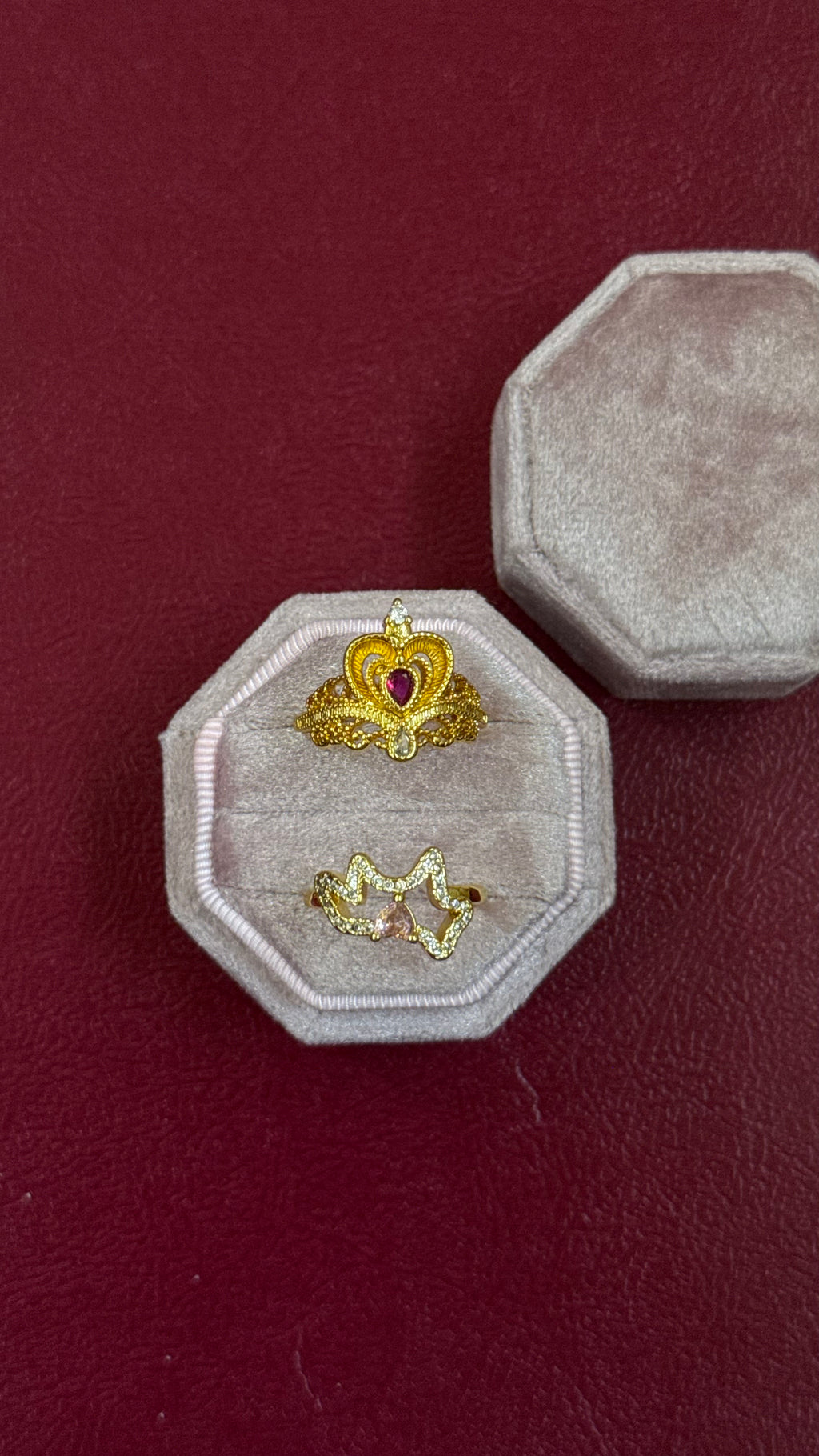 Queen’s crown ring 2