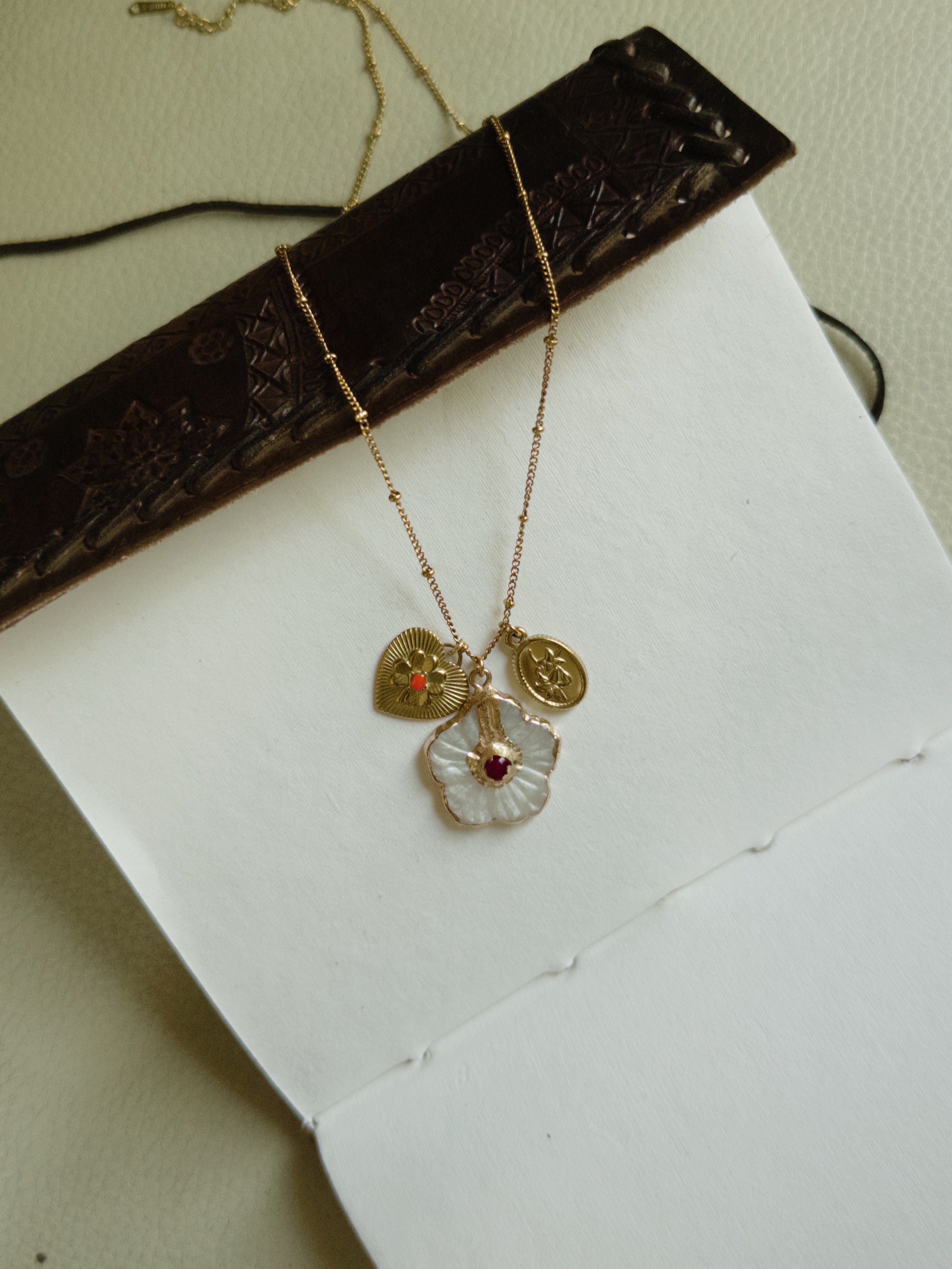 Flower chain
