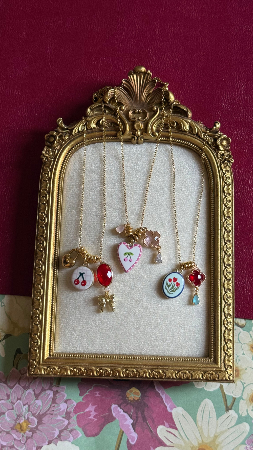 Sweet on the eye multicharm chain