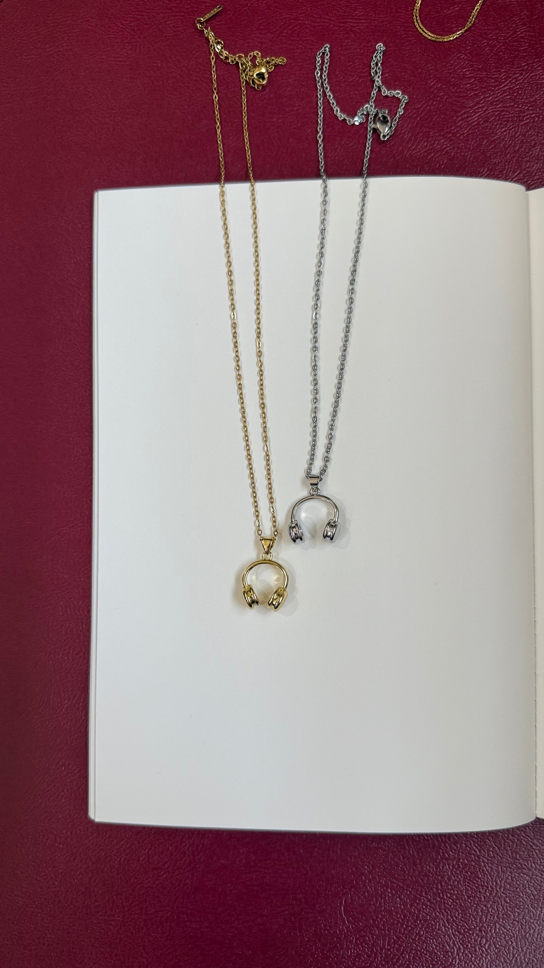 Headphone chain
