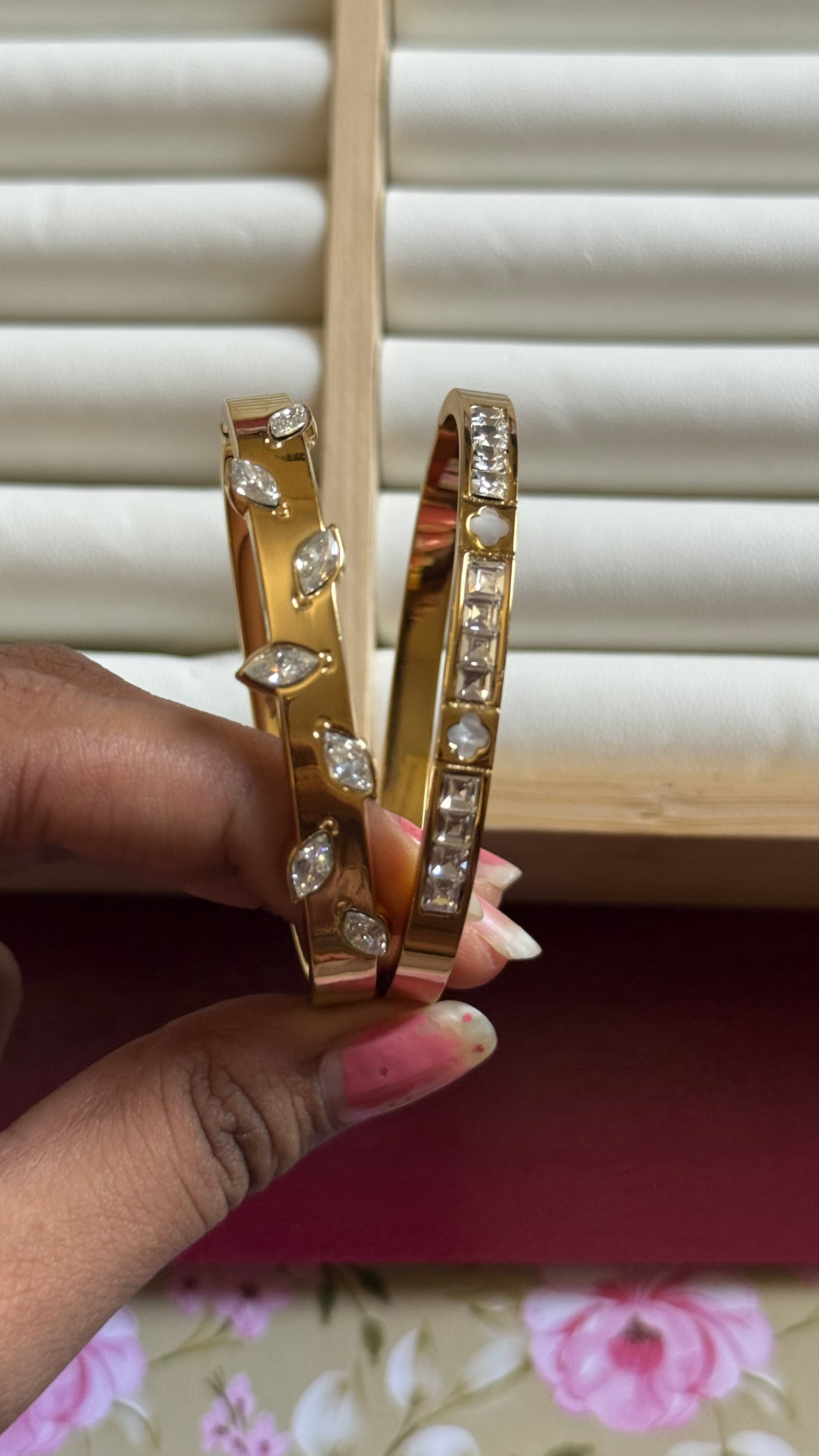Studded stone - small wrist