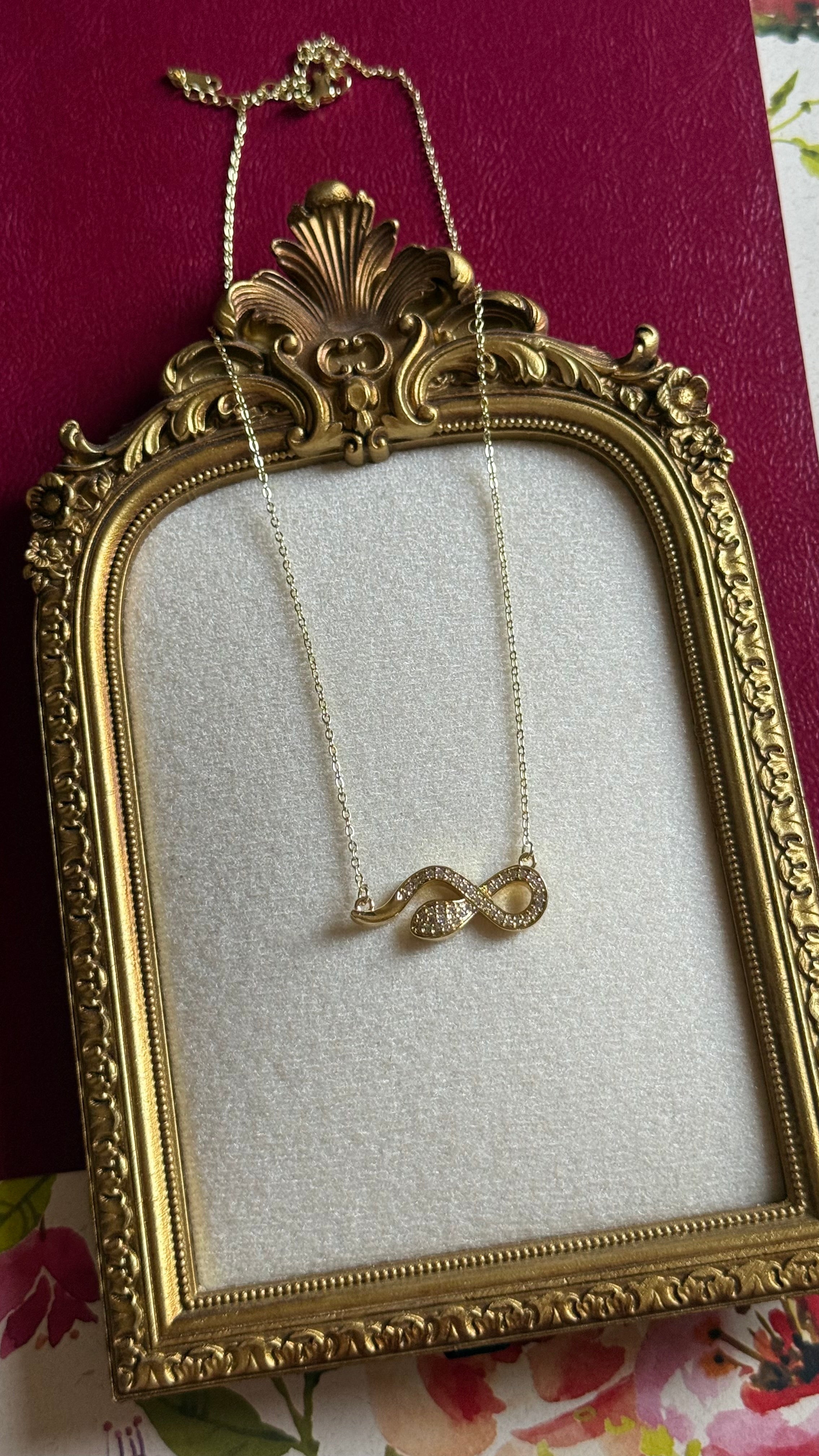 Serpent chain