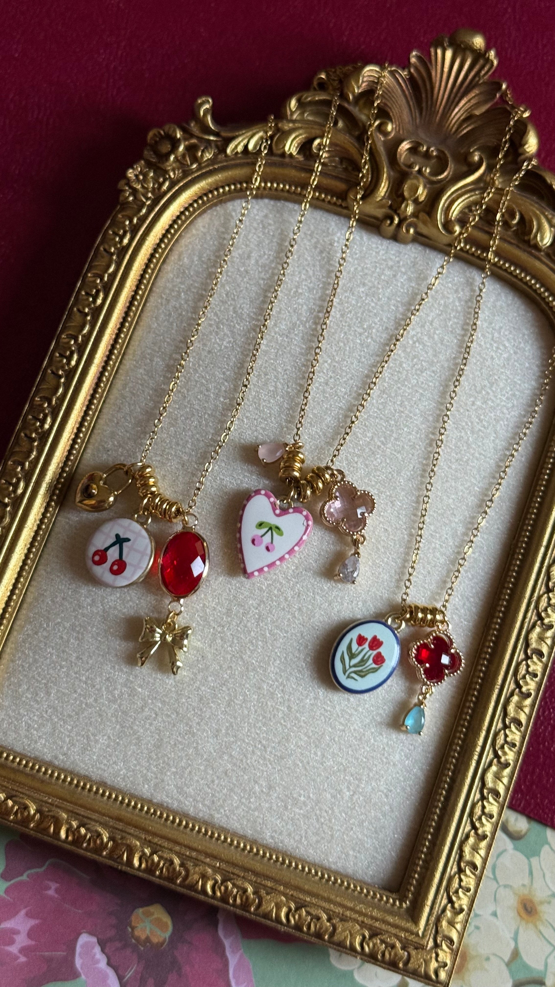 Sweet on the eye multicharm chain