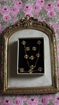 Golden clover set