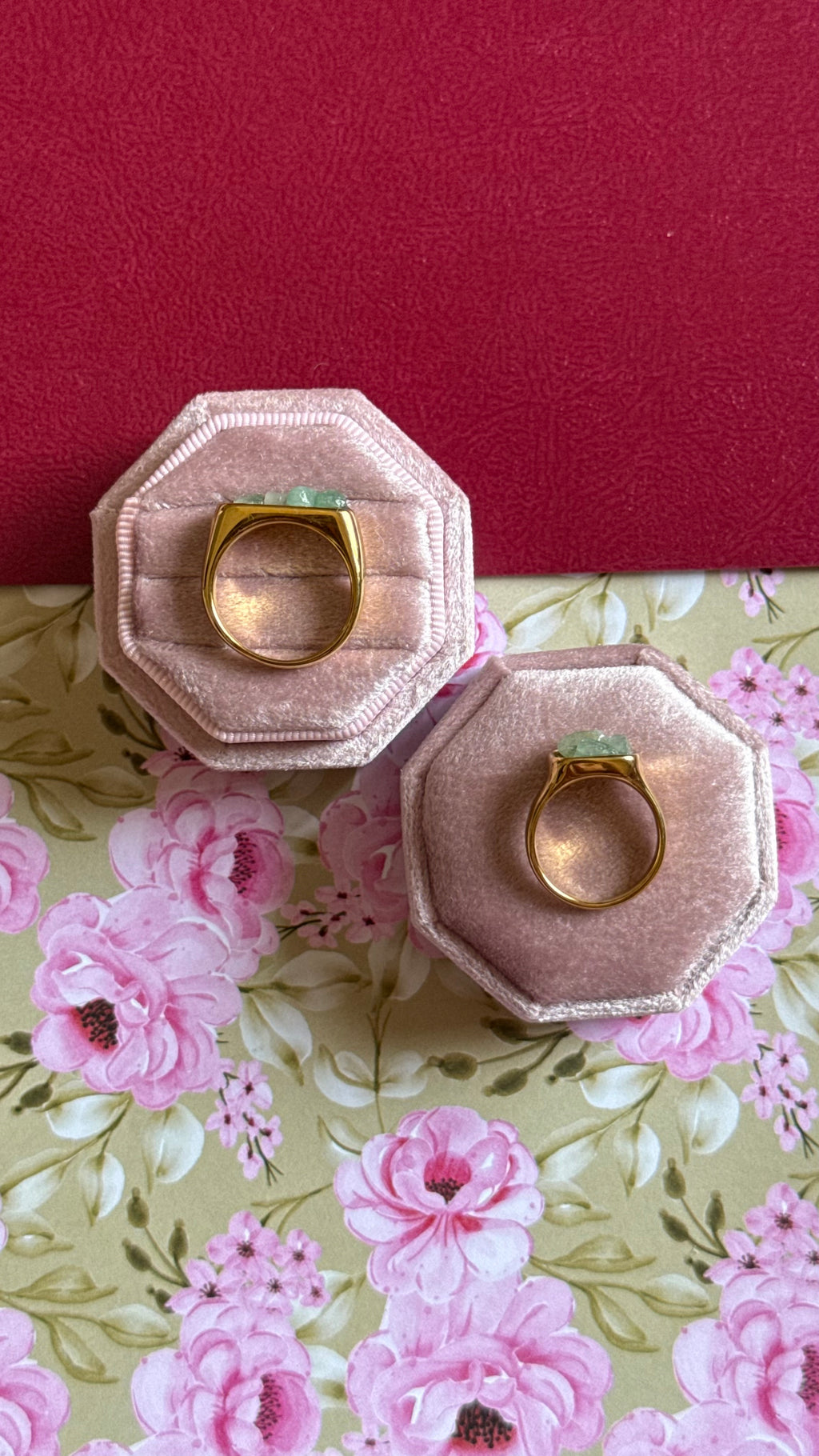 Green stone ring
