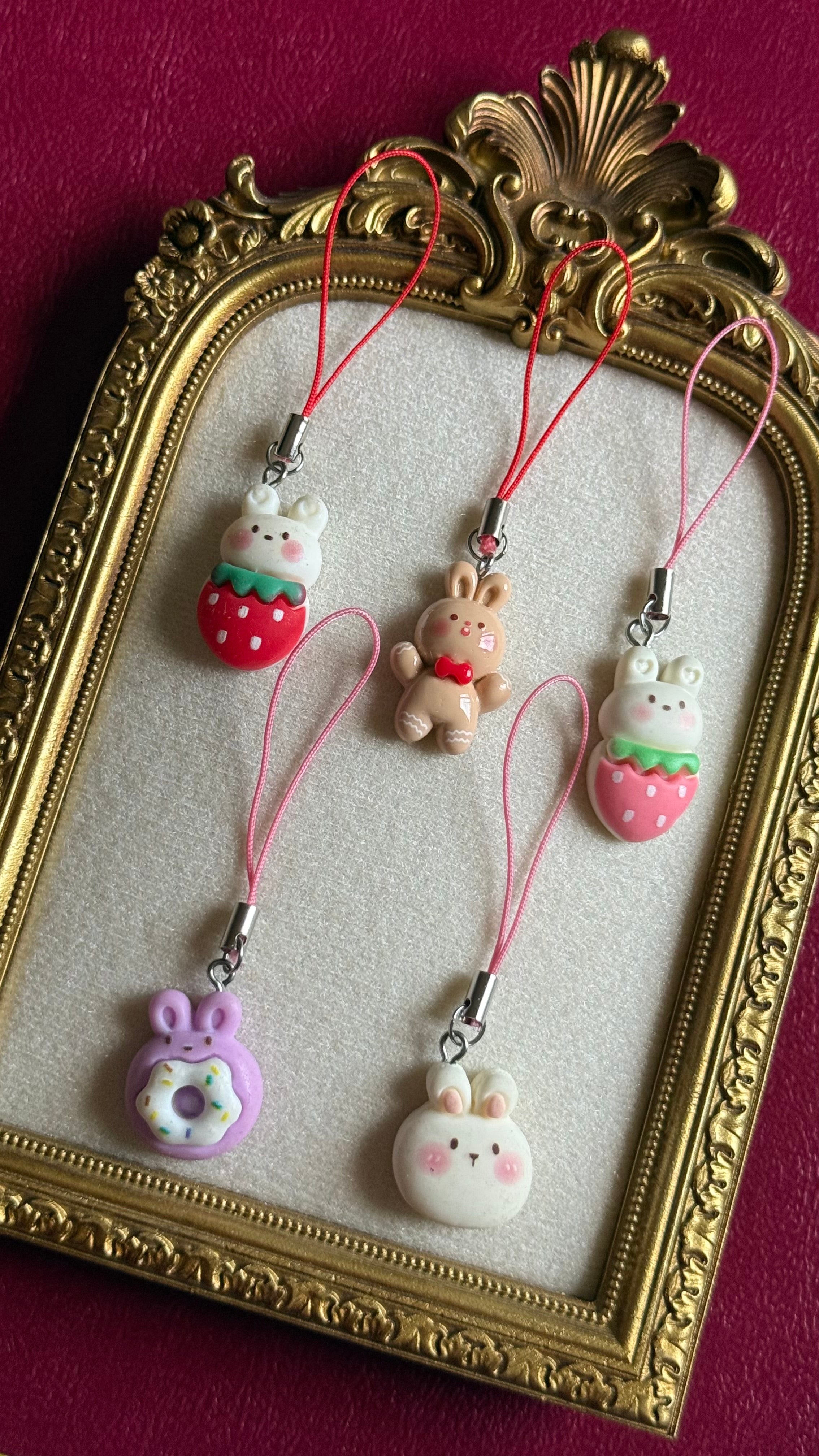 Cute figure phonecharms
