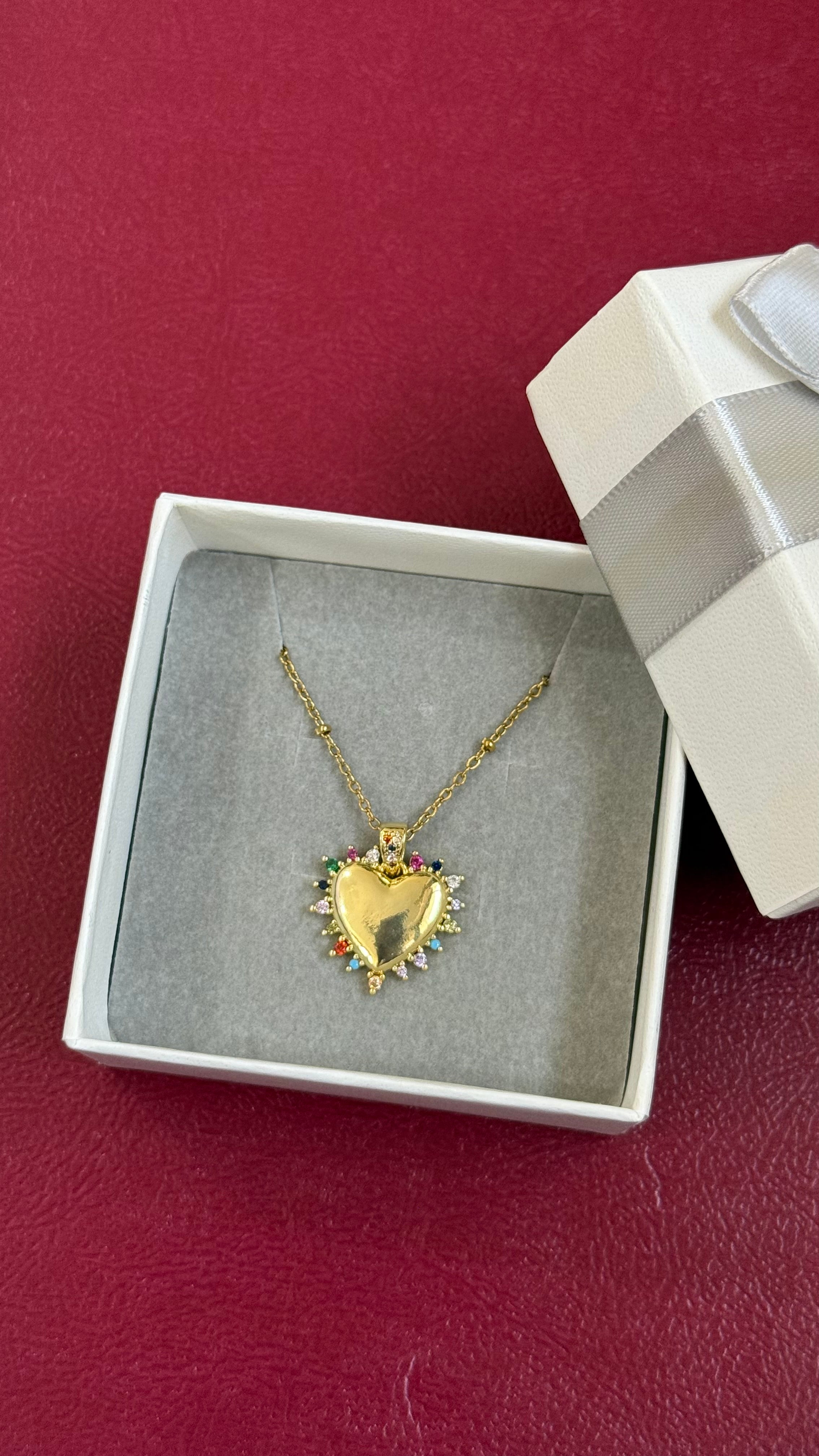 Multicolor heart chain