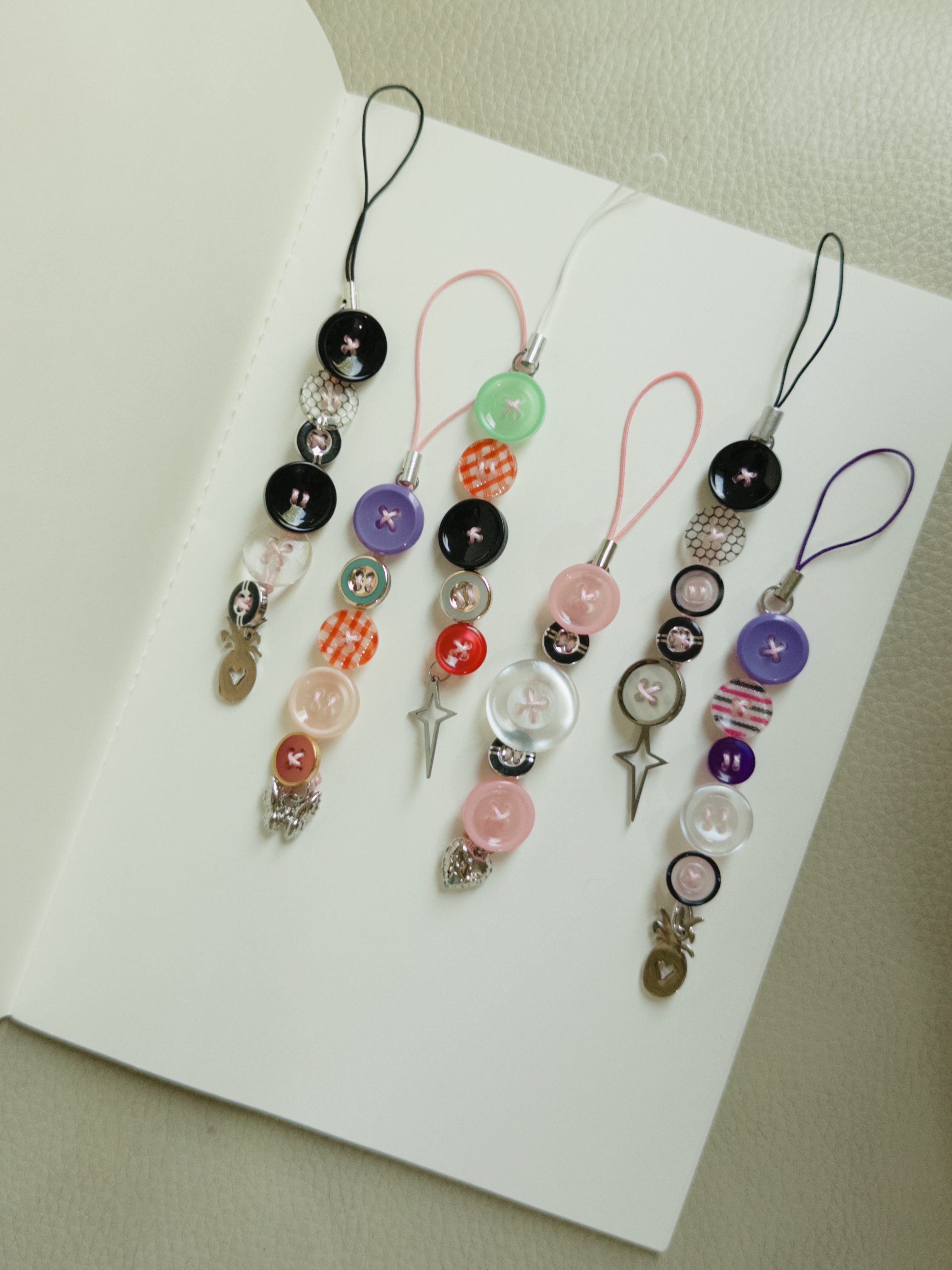 Multicolour button charm