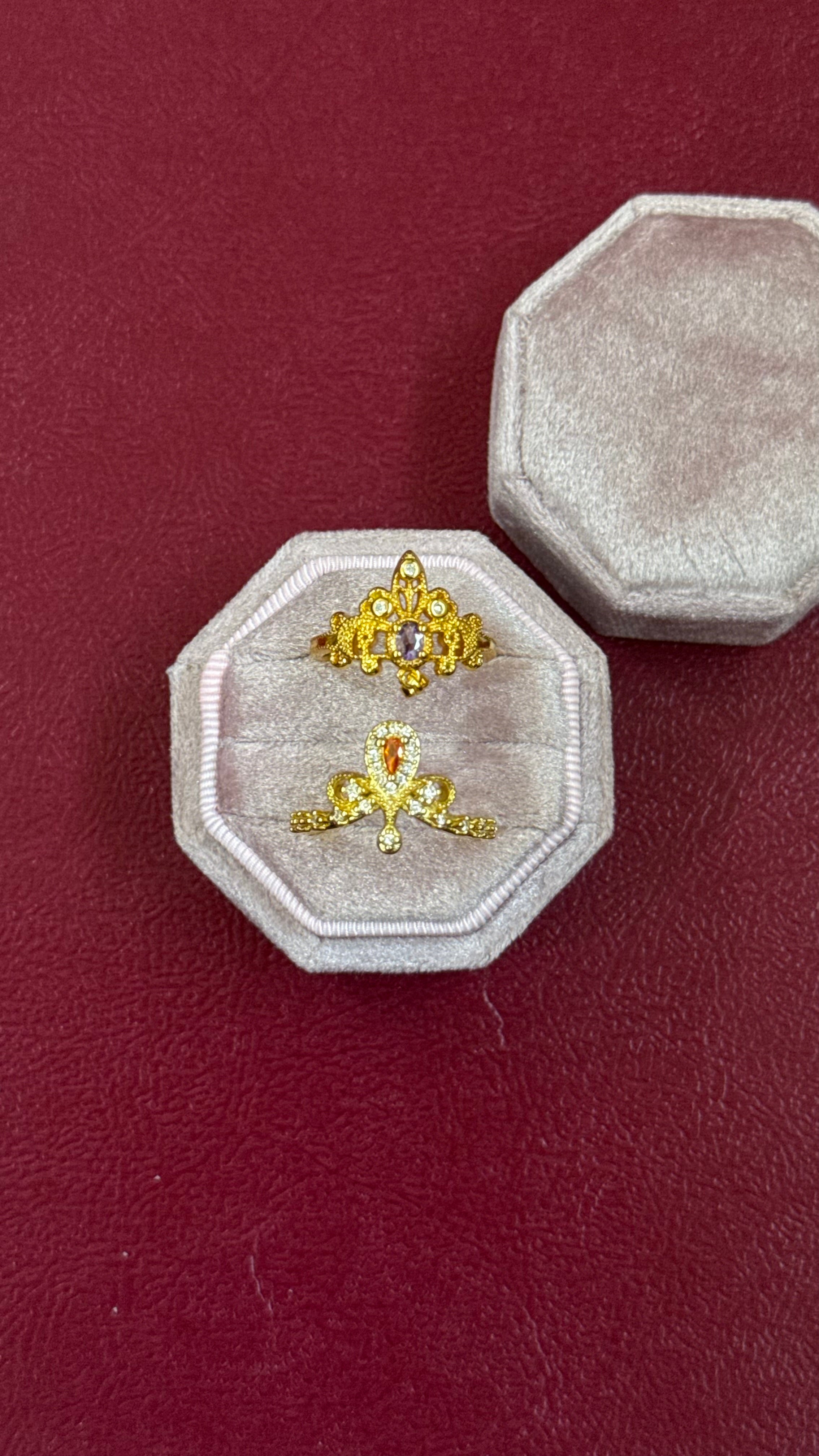 Queen’s crown ring 3