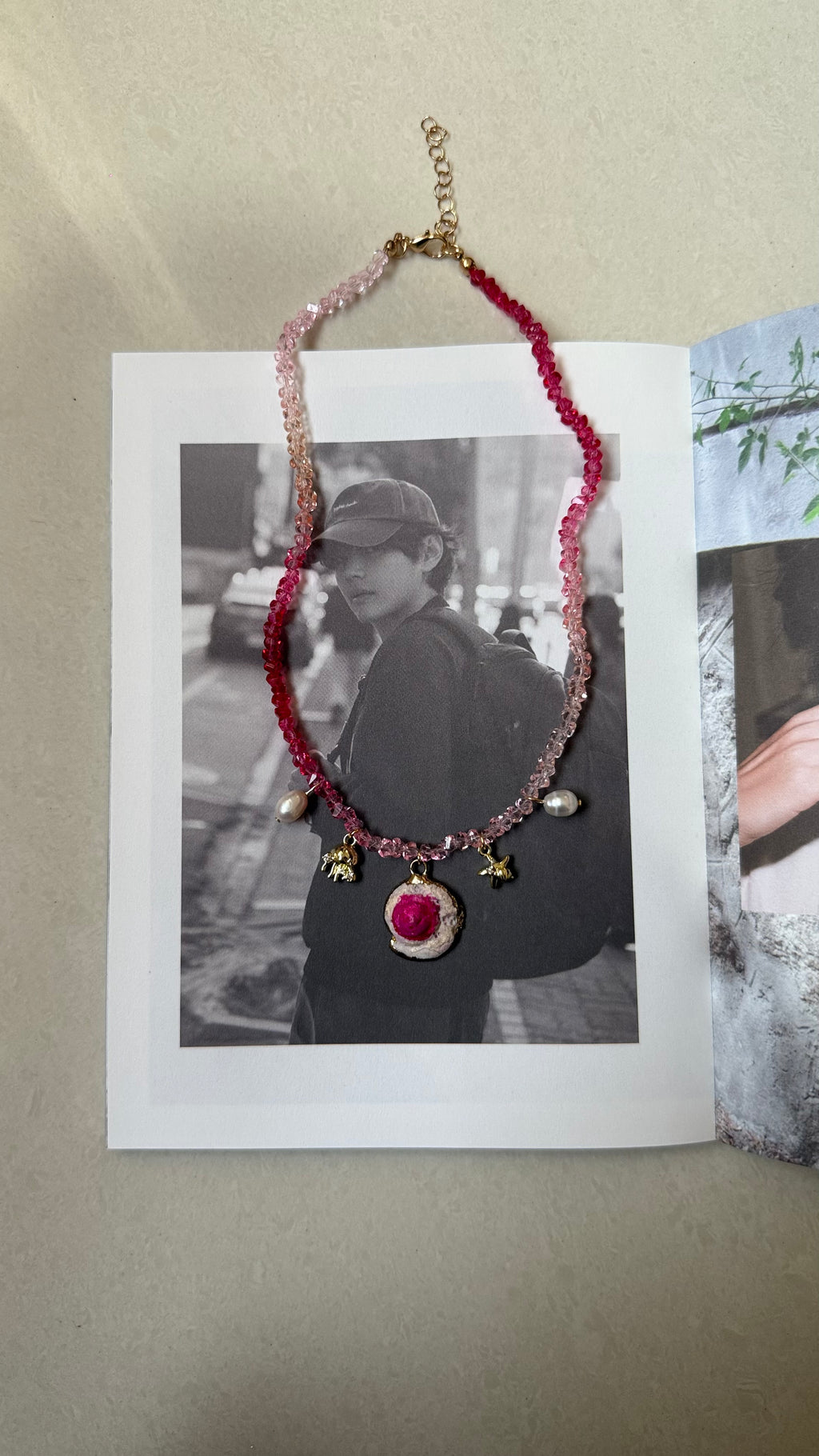 In love w pink chain
