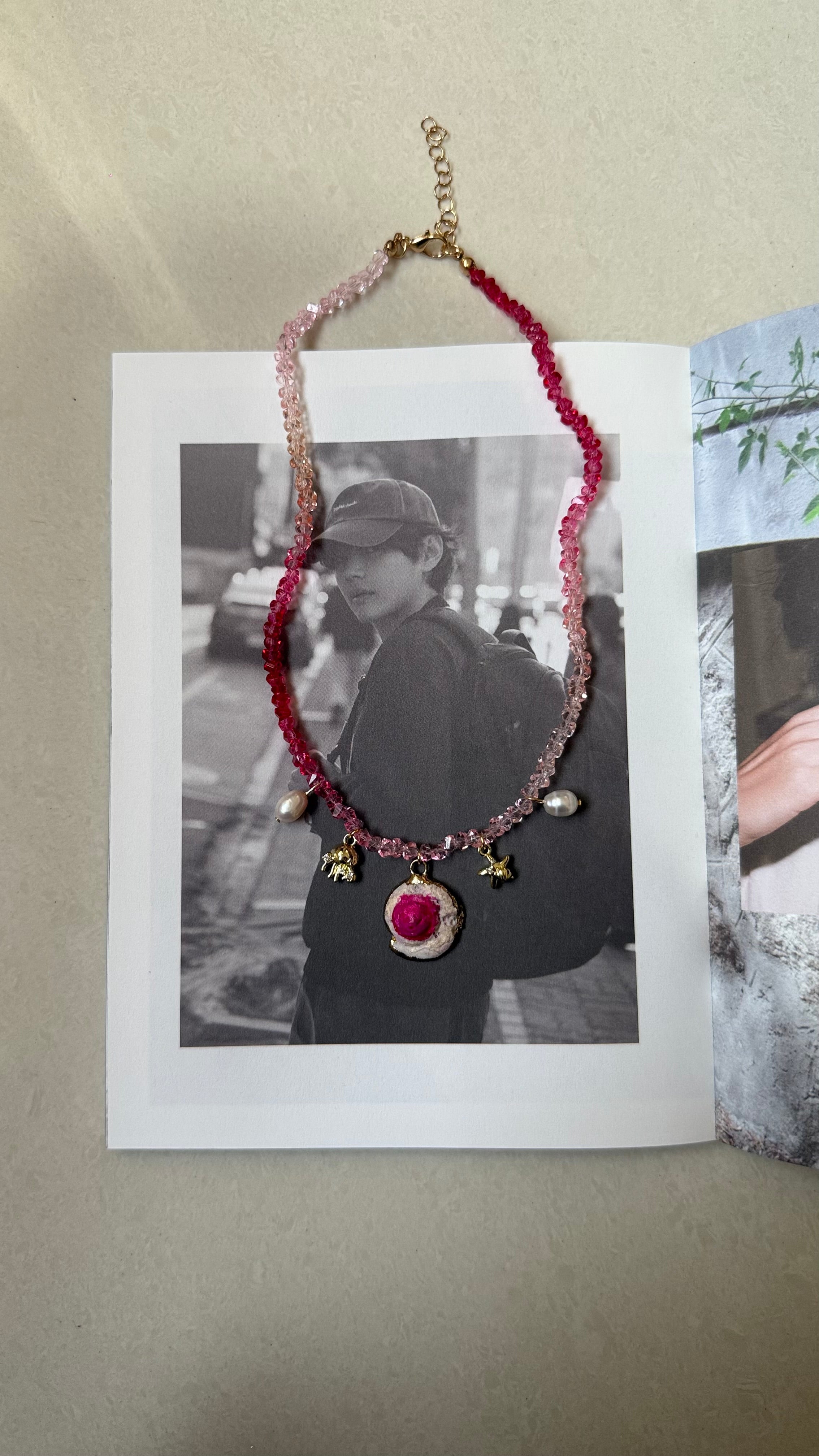 In love w pink chain