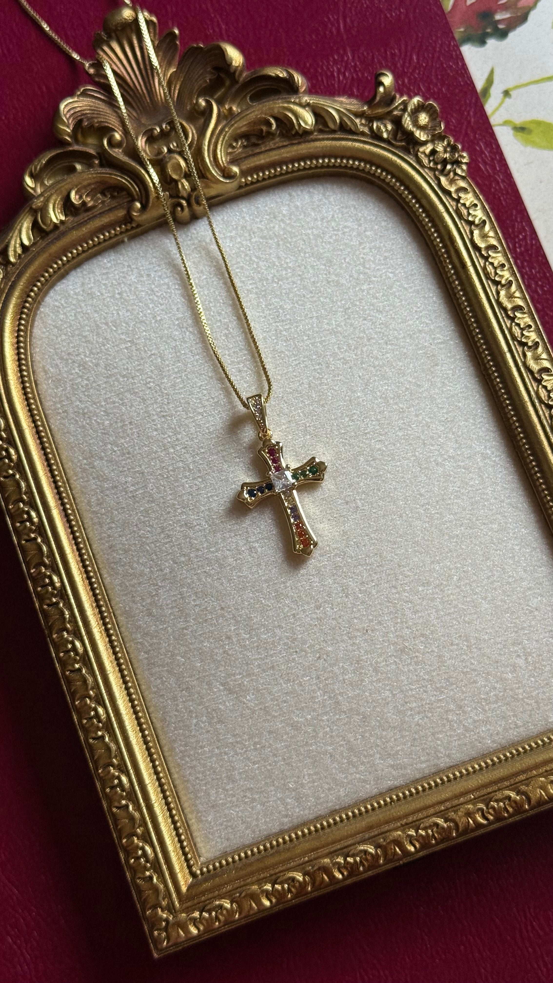 Studded cross chain