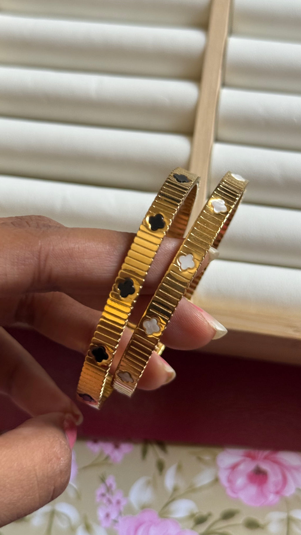 Clover bracelet